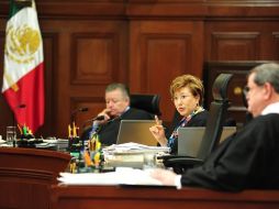 Los ministros Arturo Zaldívar, Margarita Luna y Salvador Aguirre, durante la Sesión del pleno de la SCJN. NTX  /