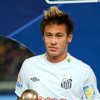 El Santos de Neymar desafía al campeón