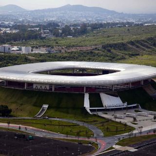 Johan Cruyff despeja dudas y sí habrá refuerzos