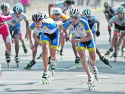 Los deportistas jaliscienses literalmente patinaron hacia el triunfo. se encarrilan en la búsqueda del título 13. ESPECIAL  /