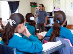 Las pláticas informativas son enfocadas a niños, jóvenes y padres de familia. ARCHIVO  /