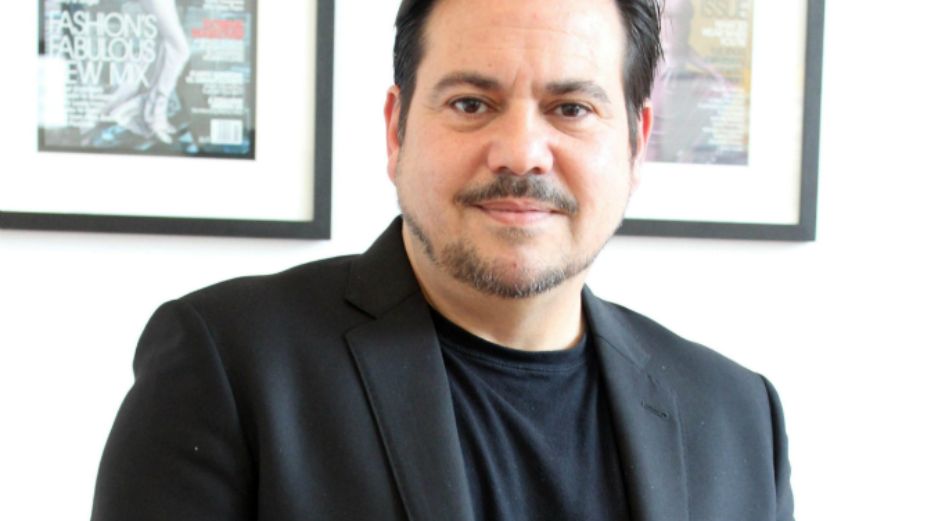 La mujer latina es tan alegre, tan llena de vida, de inspiración, afirma el diseñador. EFE  /