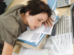• El Síndrome de fatiga crónica resulta como consecuencia de una variedad de factores. THINKSTOCK  /