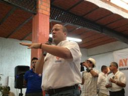 Como ''una broma de mal gusto'' calificó Alfaro la propuesta de revocación de mandato de Fernando Guzmán. Imagen de Twitter @Alfaro140  /