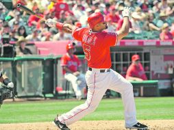 El dominicano, Albert Pujols, tiene tres cuadrangulares en su cuenta personal. AFP  /