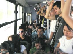 Para ordenar la ciudad no es necesario construir más infraestructura que favorezca al transporte, dicen especialistas.  /