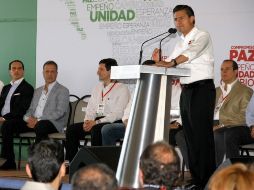 El candidato presidencial de la coalición Compromiso por México, Enrique Peña Nieto, durante su gira por Pachuca, Hidalgo. NTX  /