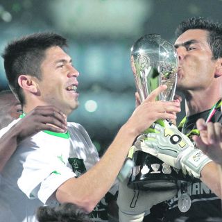 Santos espanta a los fantasmas y conquista su cuarta corona