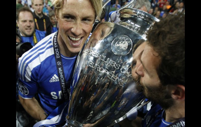 Tras haber ganado la Champions con el Chelsea, Torres representará a su país en la Eurocopa. AP  /