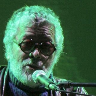 Recuerdan a Facundo Cabral con proyecto para llevar su vida al cine