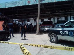 Los agresores huyeron del sitio en dos camionetas; una Cherokee verde y una Sienna azul.  /