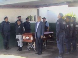 Homenaje de cuerpo presente en instalaciones de la Policía de Tonalá.  /