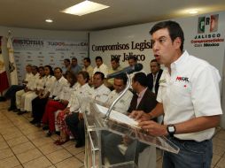 Rueda de prensa en donde el PRI dio a conocer sus compromisos legislativos.  /