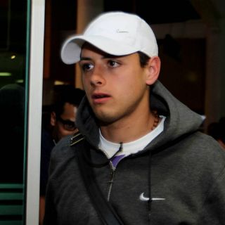 ''Chicharito'' develará las 100 representaciones de ''Nadando con tiburones''