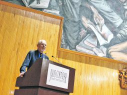 El científico mexicano Ruy Pérez Tamayo, durante su participación ayer en la Cátedra Latinoamericana. CORTESÍA UDEG Abraham Aréchiga  /