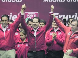 Eruviel Ávila ganó los comicios en el Edo. de México. Lo acompañan en la foto Moreira (i) y Videgaray. EL UNIVERSAL  /