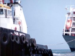 La legislación europea obligará a las naves a usar combustibles con un contenido de azufre menor al 0.5 %. ARCHIVO  /