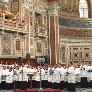 Director de Legionarios pide perdón por encubrir paternidad de sacerdote