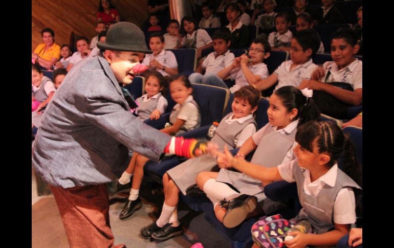 El show del clown Alberto Stanley, en el teatro Jaime Torres Bodet.  /
