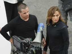 J. Lo y Casper Smart en acapulco, durante la filmación de Follow the leader. ARCHIVO  /