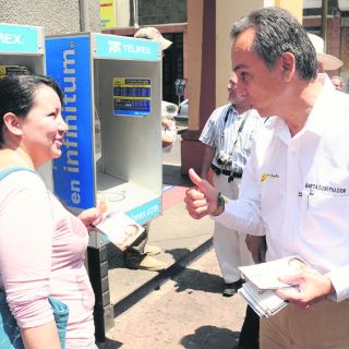 Fernando Garza mejorará servicios de salud