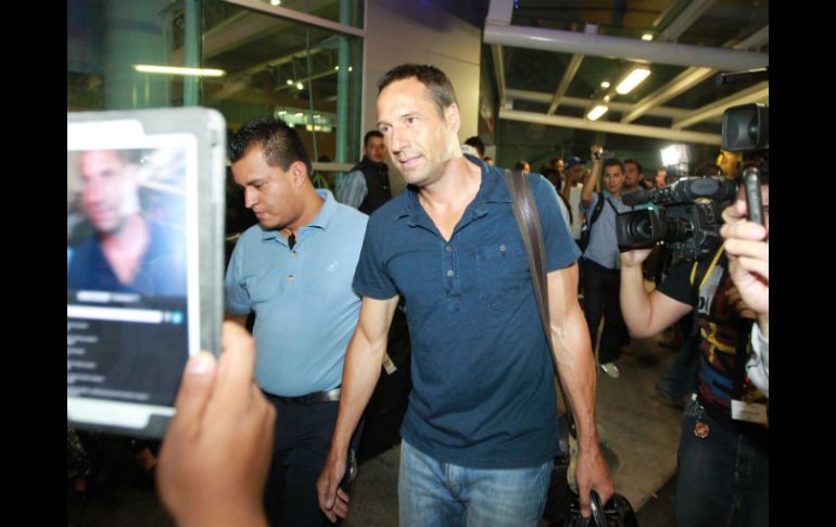 El estratega rojiblanco llegó el día de ayer a la ciudad para empezar a trabajar con Chivas lo más pronto posible. ARCHIVO  /