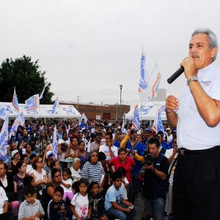 Cárdenas promete garantizar seguridad para Huentitán El Bajo