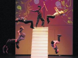 Les 7 doigt de la main es una de las compañías más exitosas de Quebec, donde nació  el Cirque du Soleil. ESPECIAL  /