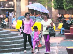 ''Bud'' trajo ayer las primeras lluvias a la metrópoli, como el primer huracán de la temporada que inició el 15 de mayo.  /