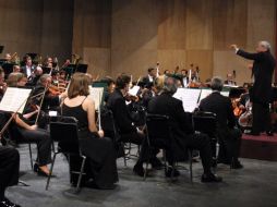 La joven comparte que desde los tres años de edad asistia a conciertos de la OFCM. ARCHIVO  /