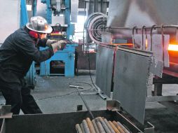 El Banco de México pronostica que durante 2012 la economía del país será la de mayor expansión de entre las naciones de la OCDE.ARCHIVO  /