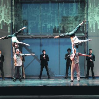 Quebec se despide con Los 7 Dedos de la Mano; Francia, el invitado para 2013