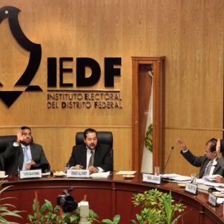 Insta a transmitir debate el IEDF a medios