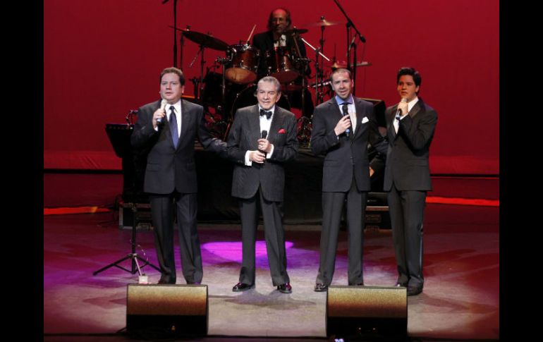 Jorge, Marco Antonio Muñíz, Antonio Carlos y Axel.  /