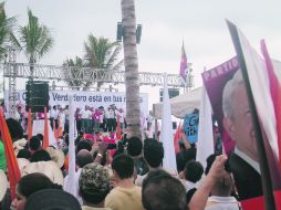 López Obrador compartió su plan de Gobierno en Puerto Vallarta. ESPECIAL  /