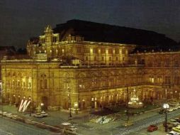 Staatsoper es uno de los proyectos culturales más ambiciosos de la capital. ESPECIAL  /