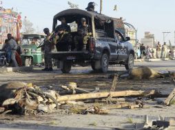 Un hombre que se trasladaba en un carromato empujado por un burro, es una de las víctimas que fallecieron. AFP  /