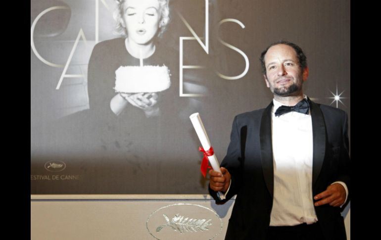 El director mexicano recibió esta noche en Francia su tercer galardón en el Festival de Cannes. REUTERS  /
