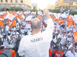 De nueva cuenta el centro de Guadalajara fue escenario de una marcha multitudinaria, esta vez convocada por Enrique Alfaro, en demanda  /