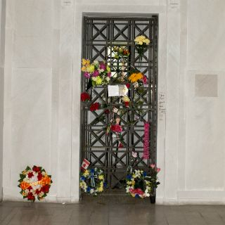 Cripta de Elvis Presley será subastada