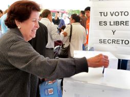 El IFE no puede obligar a los institutos políticos para contar con militantes en las casillas durante la jornada electoral. ARCHIVO  /