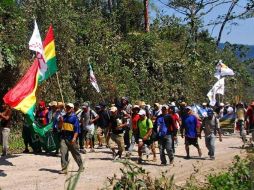 Los indígenas amazónicos pasaron esta madrugada sin problemas por la localidad de Yucumo. ARCHIVO  /