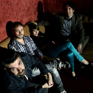 Busca Playa Limbo dar un giro a su música con ''El tren de la vida''