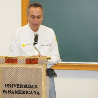 Visita Fernando Garza la UP