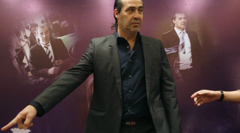 El argentino fue presentado como el nuevo dirigente del Shanghai Shenhua. REUTERS  /