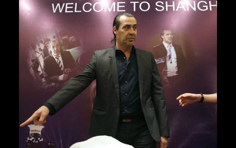 El argentino fue presentado como el nuevo dirigente del Shanghai Shenhua. REUTERS  /