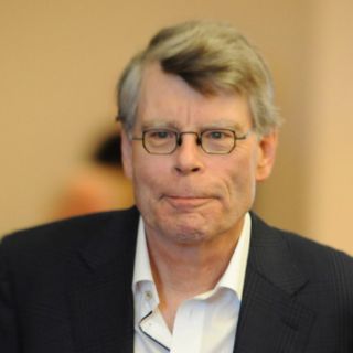Acuerda Stephen King escribir novela policiaca