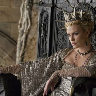 Charlize Theron, una excéntrica reina