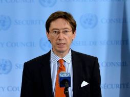 El embajador alemán Peter Wittig deseó que la masacre de Hula abra los ojos a los aliados. EFE  /