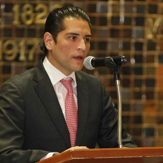 Enrique Aubry deja presidencia del Congreso